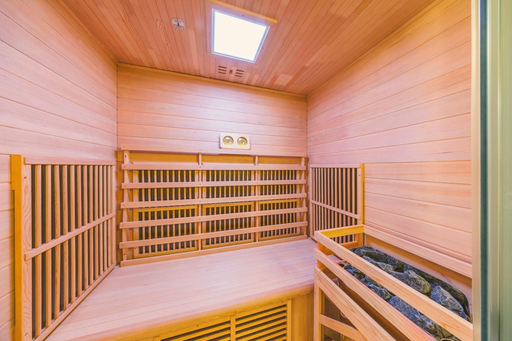 Takamiya Hotel Hammond Ямагата Екстериор снимка